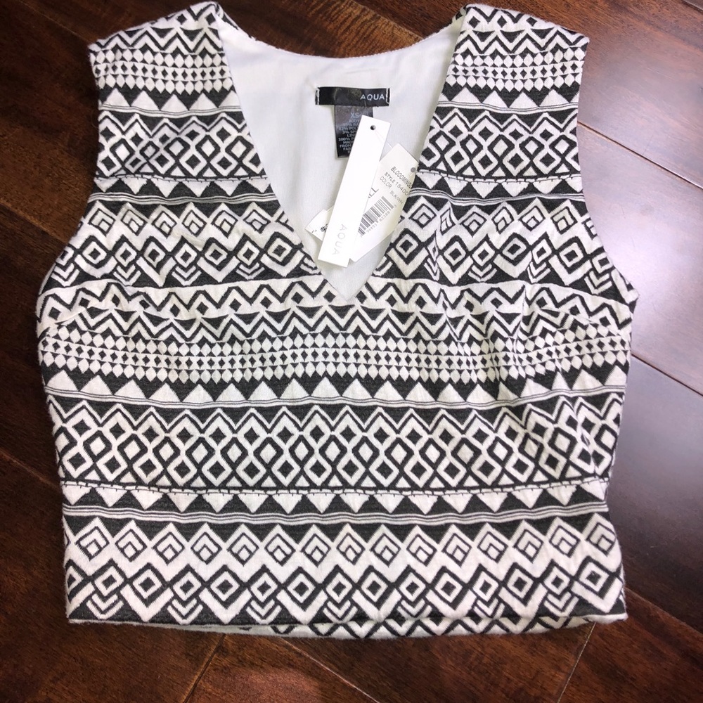 Bloomingdales “Aqua” Brand Cropped Tribal Tank